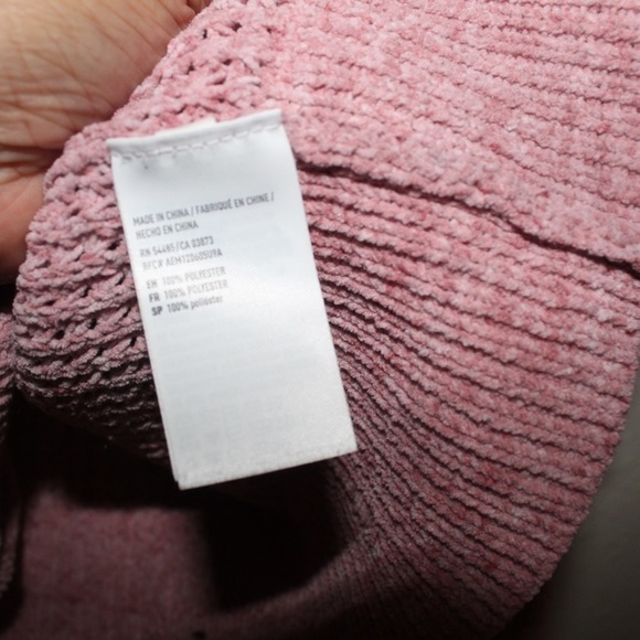 American Eagle Soft/Fuzzy Pink Knitted Distressed Crew Neck Sweater - Size XS - Picture 10 of 13